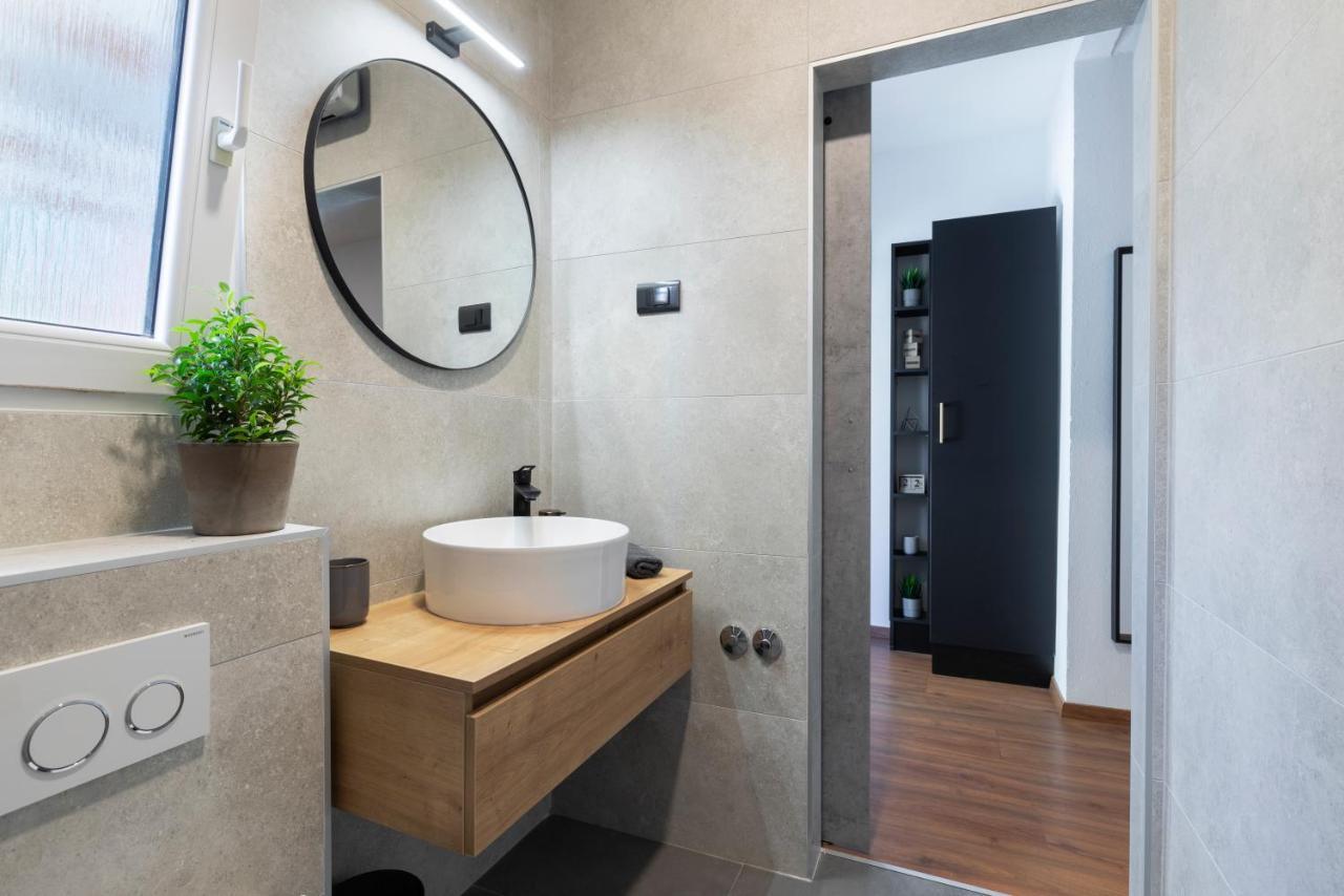 Deluxe Rooms And Apartments Korzo Póla Kültér fotó