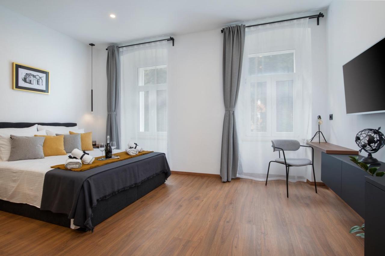 Deluxe Rooms And Apartments Korzo Póla Kültér fotó