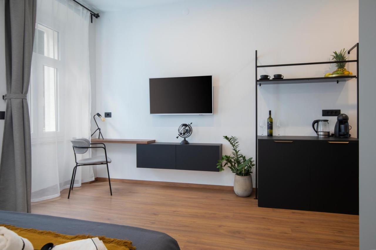 Deluxe Rooms And Apartments Korzo Póla Kültér fotó